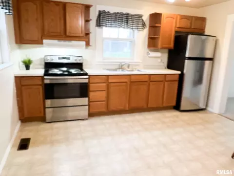 Kitchen - 509 W Court St, Eureka, IL 61530 photo 1 of 5