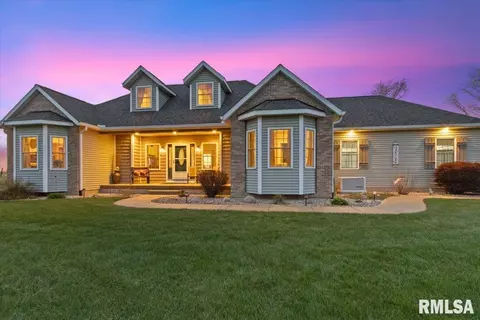 109 N Alexander St, Washburn, IL 61570