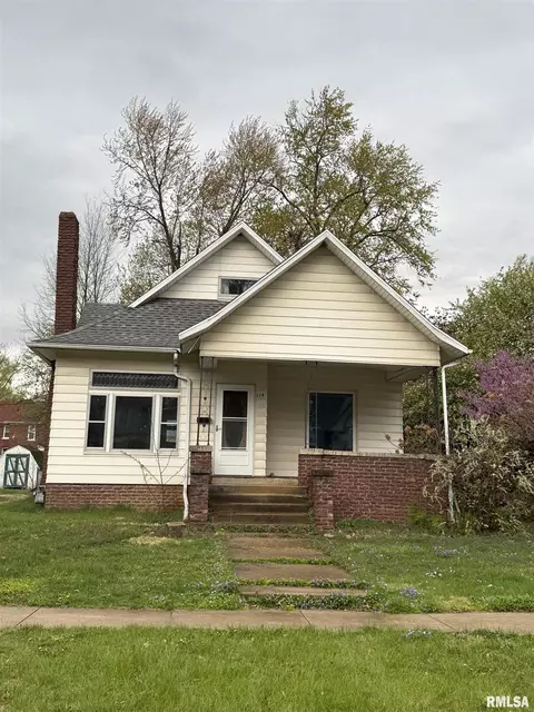 114 N Broadway St, Lewistown, IL 61542