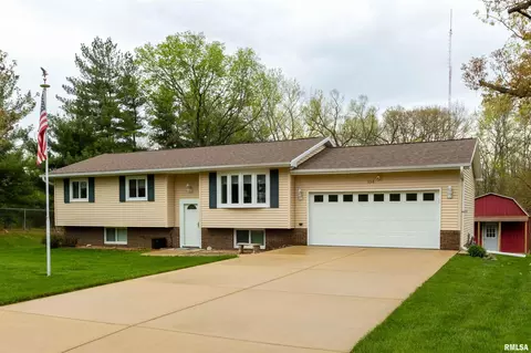 136 Glenview Ave, East Peoria, IL 61611