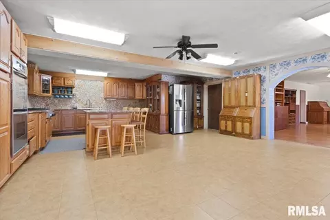 Kitchen - 10522 W Lancaster Rd, Mapleton, IL 61547 photo 11 of 17