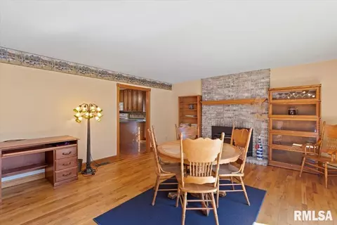 Dining - 10522 W Lancaster Rd, Mapleton, IL 61547 photo 2 of 2