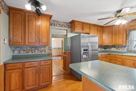 Kitchen - 10522 W Lancaster Rd, Mapleton, IL 61547 photo 7 of 17