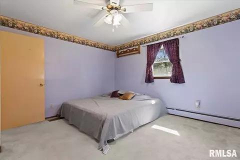 Bedroom - 10522 W Lancaster Rd, Mapleton, IL 61547 photo 8 of 9