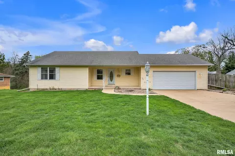 3325 N Knott Ln, Peoria, IL 61604