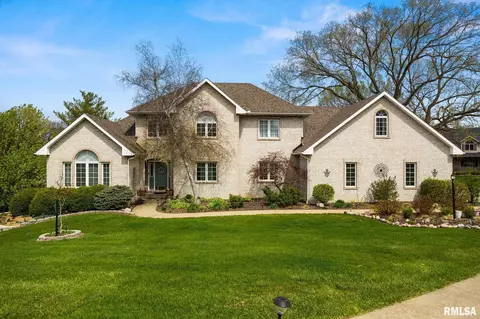1340 N Independence Ct, Germantown Hills, IL 61548