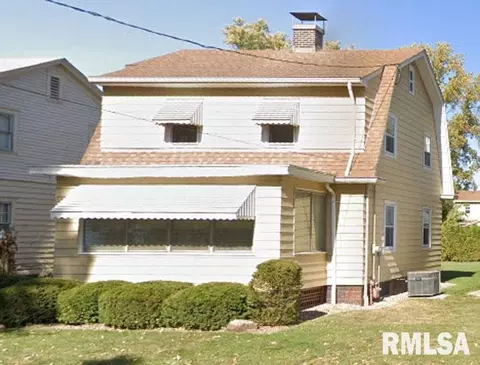 2207 W Melrose Pl, West Peoria, IL 61604
