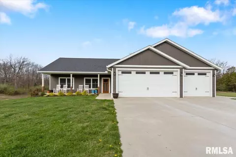 1573 Elkhorn Ln, Metamora, IL 61548