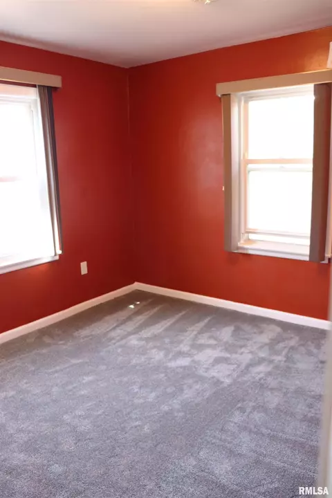 Bedroom - 9921 W Maple Ridge Rd, Mapleton, IL 61547 photo 11 of 12