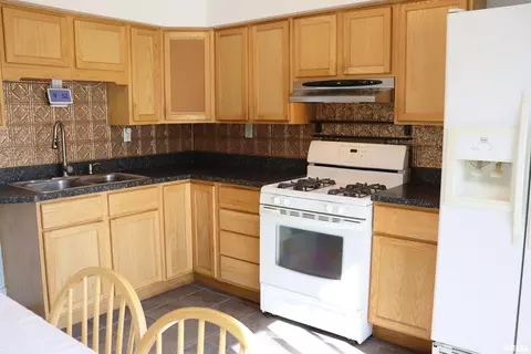 Kitchen - 9921 W Maple Ridge Rd, Mapleton, IL 61547 photo 1 of 4