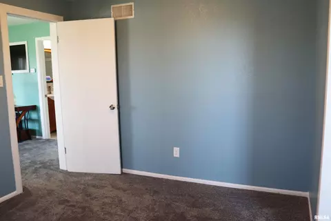 Bedroom - 9921 W Maple Ridge Rd, Mapleton, IL 61547 photo 7 of 12
