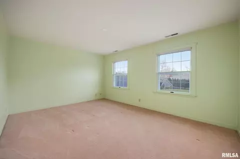 Bedroom - 111 E Morningside Dr, Peoria, IL 61614 photo 7 of 12
