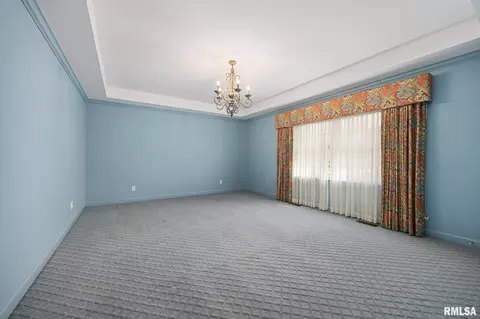 Bedroom - 111 E Morningside Dr, Peoria, IL 61614 photo 3 of 12