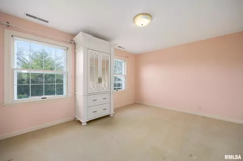 Bedroom - 111 E Morningside Dr, Peoria, IL 61614 photo 9 of 12