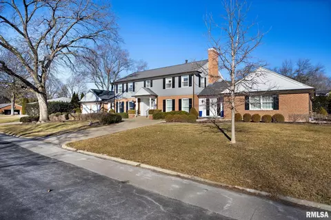 Exterior - 111 E Morningside Dr, Peoria, IL 61614 photo 8 of 19