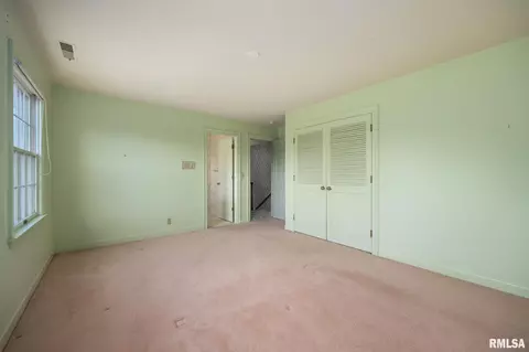 Bedroom - 111 E Morningside Dr, Peoria, IL 61614 photo 8 of 12