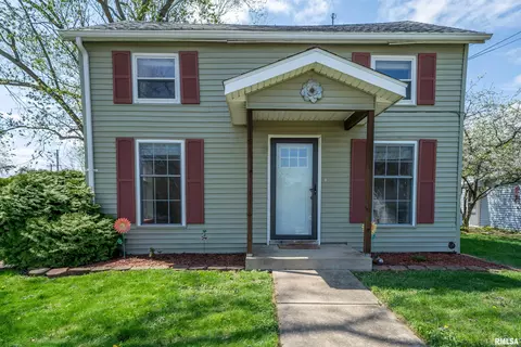 321 N 3rd St, Hanna City, IL 61536