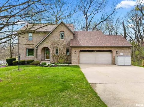 4423 S Newcastle Ct, Mapleton, IL 61547