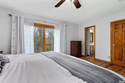 Bedroom - 4423 S Newcastle Ct, Mapleton, IL 61547 photo 4 of 9