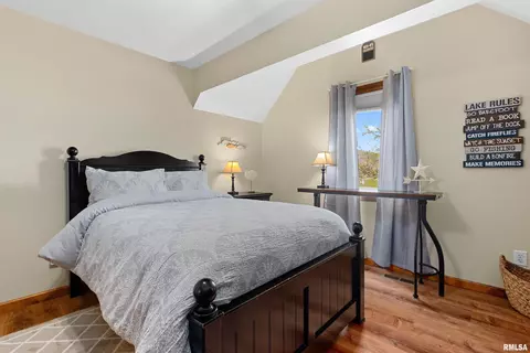 Bedroom - 4423 S Newcastle Ct, Mapleton, IL 61547 photo 1 of 9