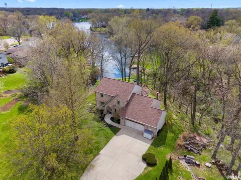 View/Area - 4423 S Newcastle Ct, Mapleton, IL 61547 photo 1 of 5