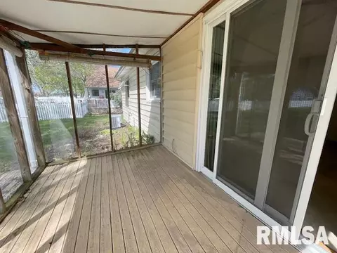 1137 Debbie Ln, Macomb, IL 61455 photo 12