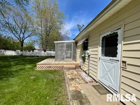 1137 Debbie Ln, Macomb, IL 61455 photo 30