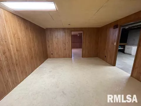 1137 Debbie Ln, Macomb, IL 61455 photo 23