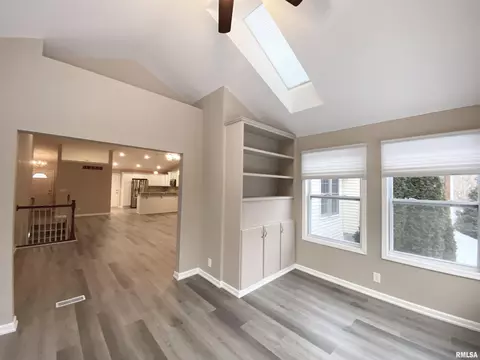 Other - 112 W Hillside Ct, Dunlap, IL 61525 photo 7 of 19