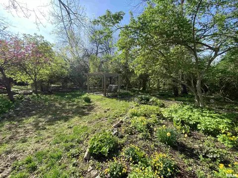 Exterior - 112 W Hillside Ct, Dunlap, IL 61525 photo 14 of 22