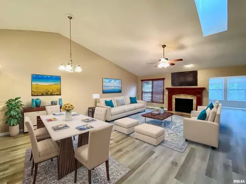 Living - 112 W Hillside Ct, Dunlap, IL 61525 photo 3 of 14