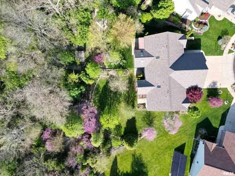 View/Area - 112 W Hillside Ct, Dunlap, IL 61525 photo 3 of 5