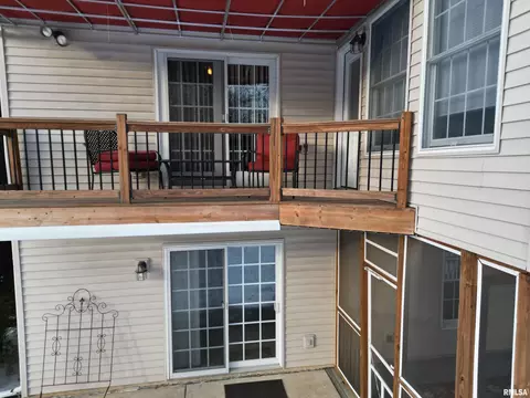Exterior - 112 W Hillside Ct, Dunlap, IL 61525 photo 8 of 22