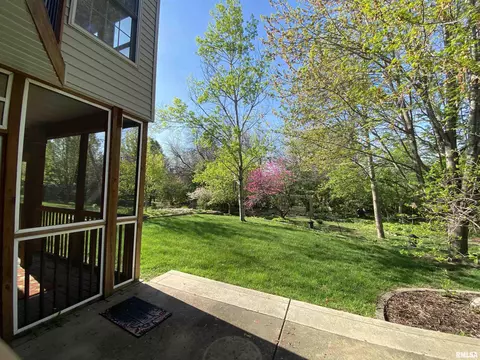Exterior - 112 W Hillside Ct, Dunlap, IL 61525 photo 17 of 22