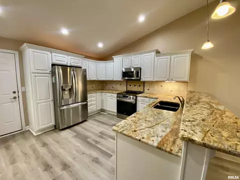 Kitchen - 112 W Hillside Ct, Dunlap, IL 61525 photo 2 of 6