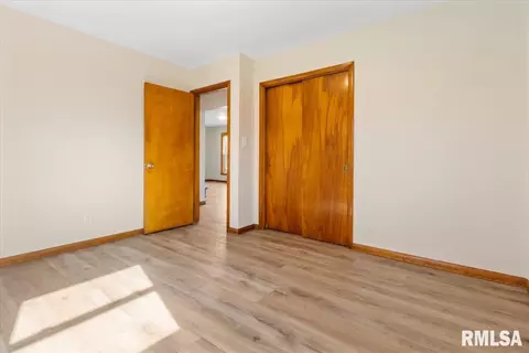 219 E Parkside Dr, Washburn, IL 61570 photo 28