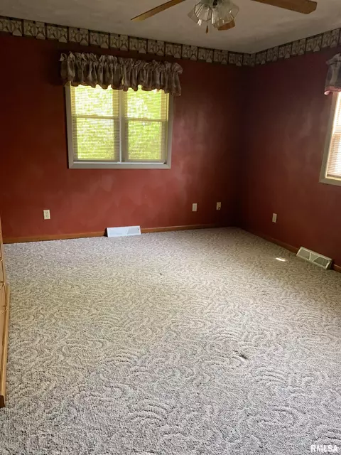 Bedroom - 19135 E 2000th St, Bushnell, IL 61422 photo 1 of 4