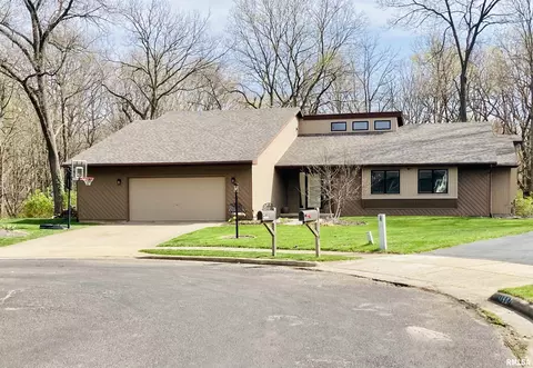 11901 N Windcrest Ct, Dunlap, IL 61525
