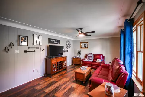 Living - 100 Weber Ln, Delavan, IL 61734 photo 1 of 3