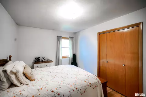Bedroom - 100 Weber Ln, Delavan, IL 61734 photo 10 of 13