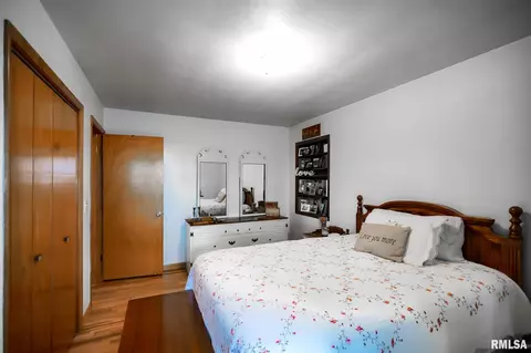 Bedroom - 100 Weber Ln, Delavan, IL 61734 photo 11 of 13