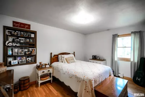 Bedroom - 100 Weber Ln, Delavan, IL 61734 photo 13 of 13