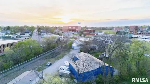 E Moneta Avenue, Peoria Heights, IL 61616