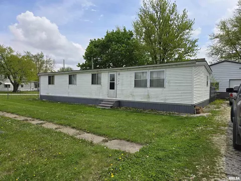 101 W Ohio St, Elvaston, IL 62334
