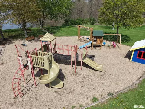 View/Area - 4823 S Valeta Ct, Mapleton, IL 61547 photo 2 of 2