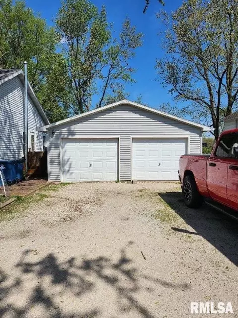 829 N Oak St, Minonk, IL 61760 photo 3