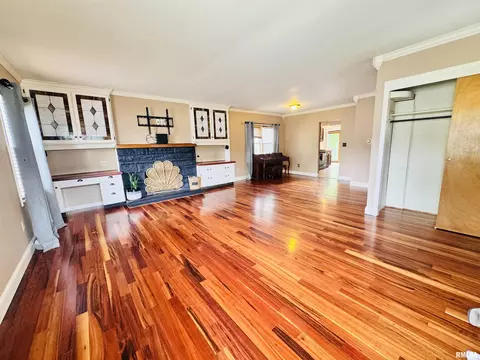 711 E Piper St, Macomb, IL 61455 photo 8