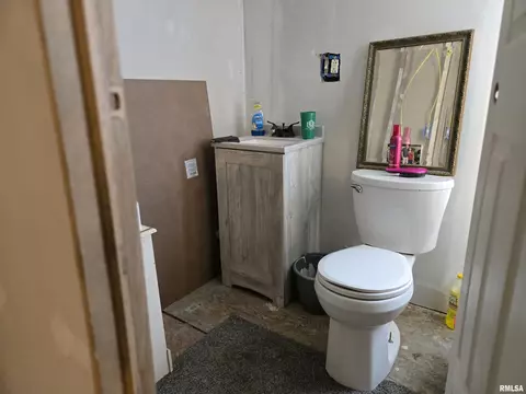 522 W Chase St, Macomb, IL 61455 photo 5