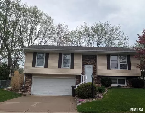 1508 W Buckingham Dr, Peoria, IL 61614