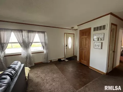 1520 E Wheeler St, Macomb, IL 61455 photo 7
